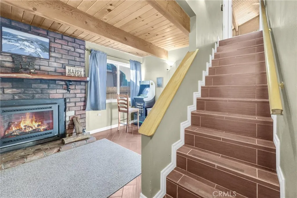 Additional image 11 of 404 Leonard Ln, Sugarloaf, CA 92386