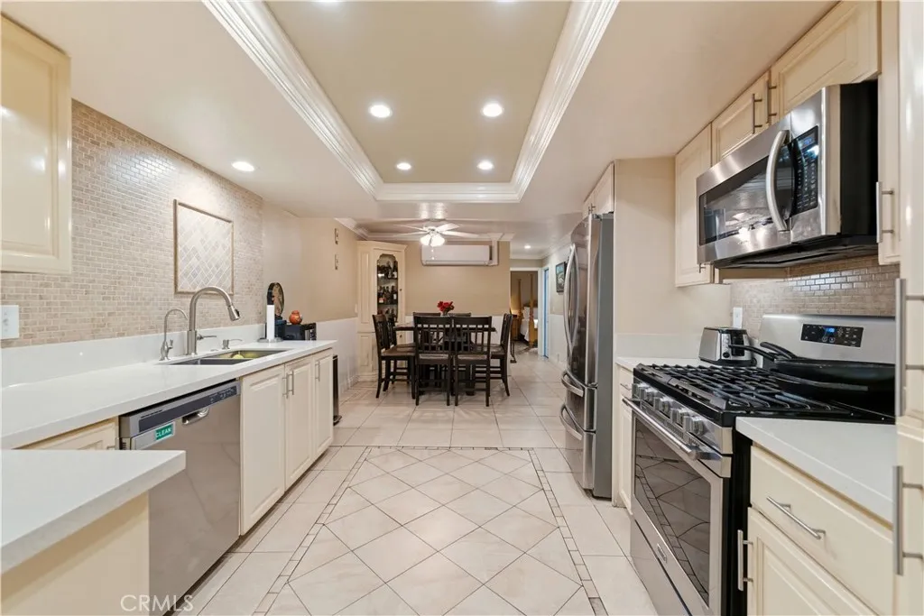 Additional image 19 of 133 Colombo Ln, Tustin, CA 92780