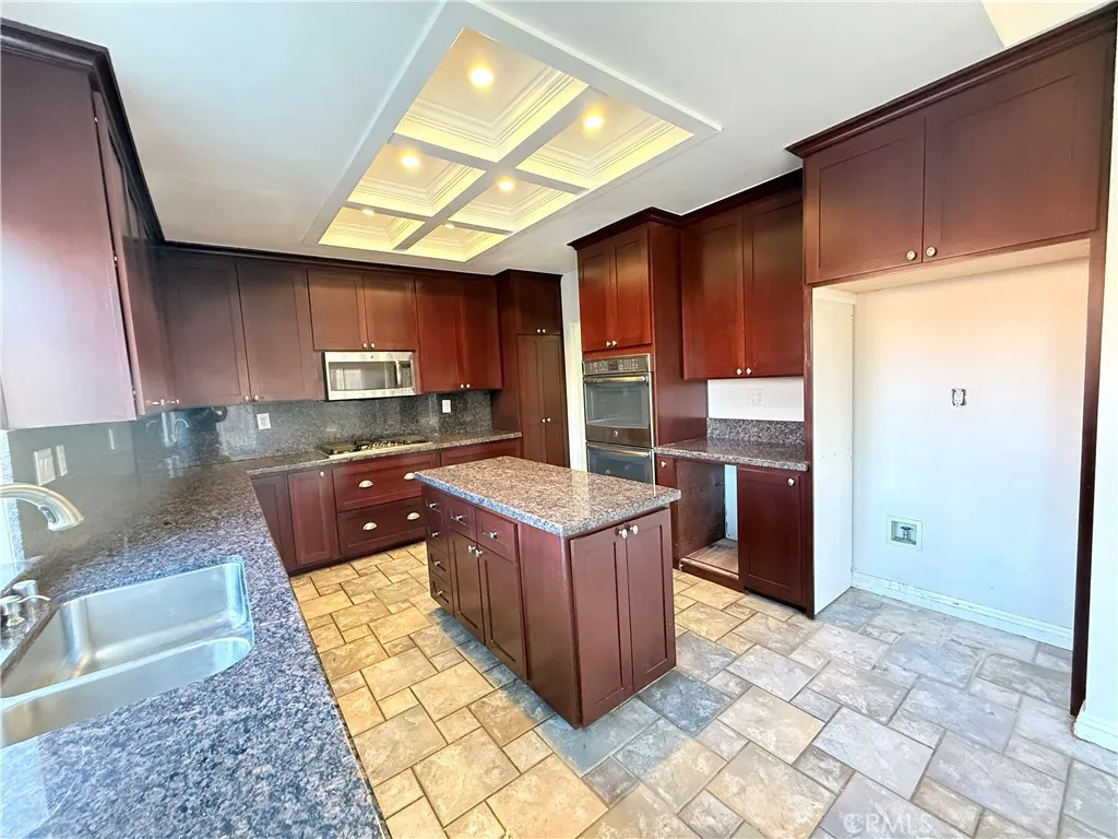 Additional image 8 of 337 Morningside Terrace, Palmdale, CA 93551