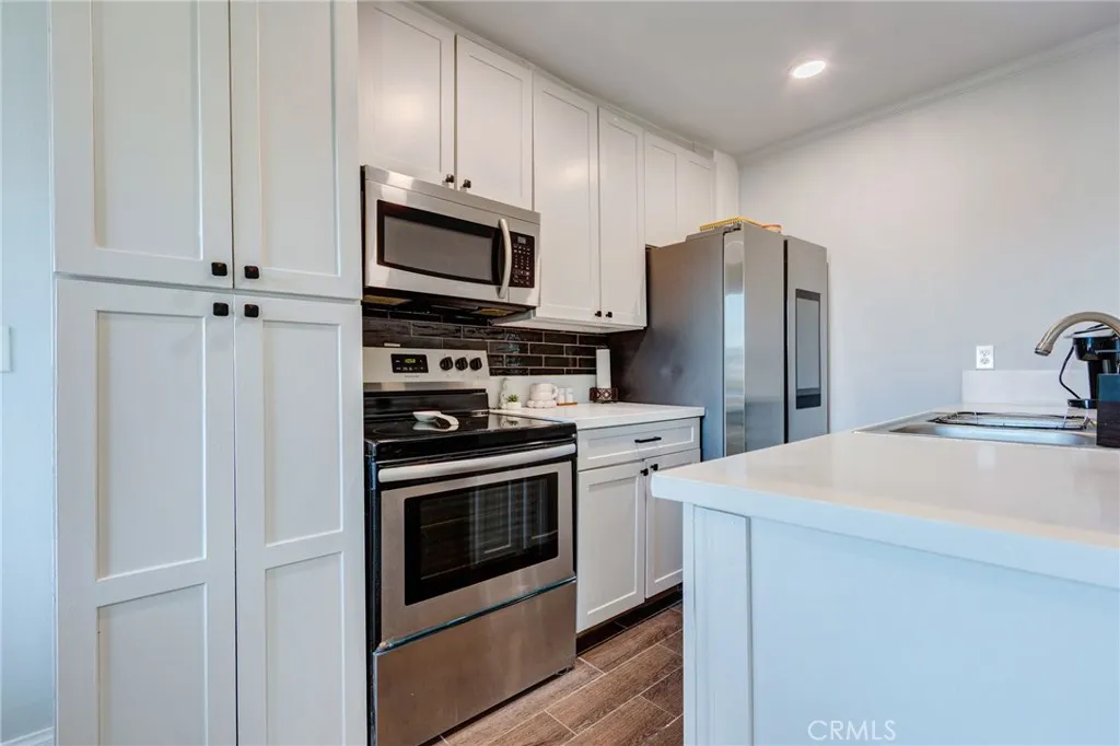 Additional image 58 of 3734 S Canfield Ave, Los Angeles, CA 90034