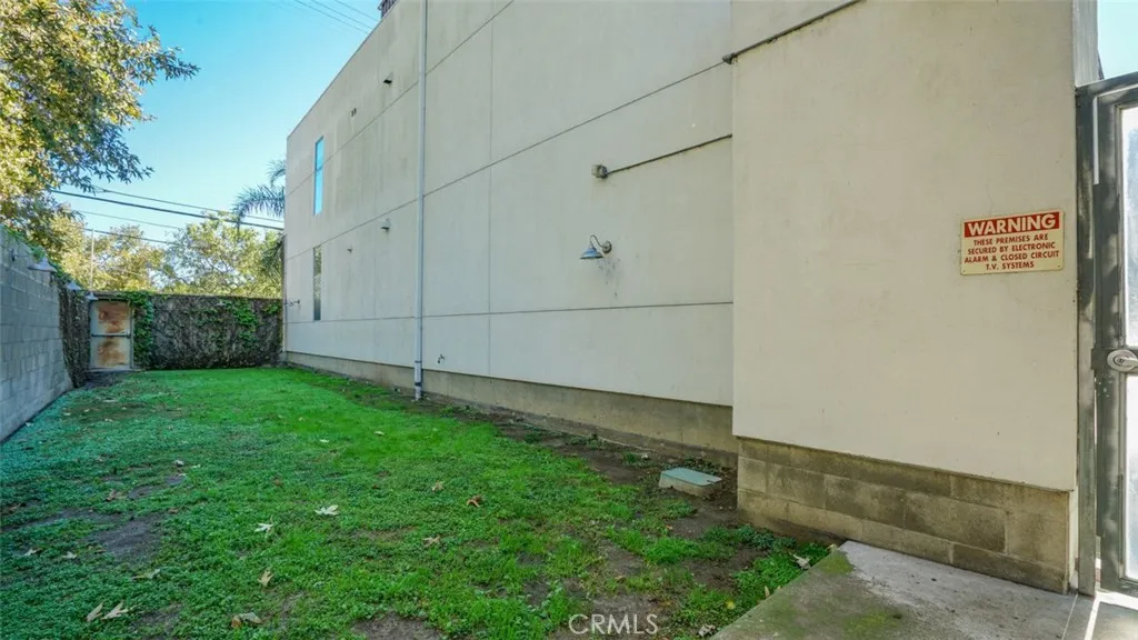 Additional image 47 of 4705 Whitsett Unit 106, Studio City, CA 91604