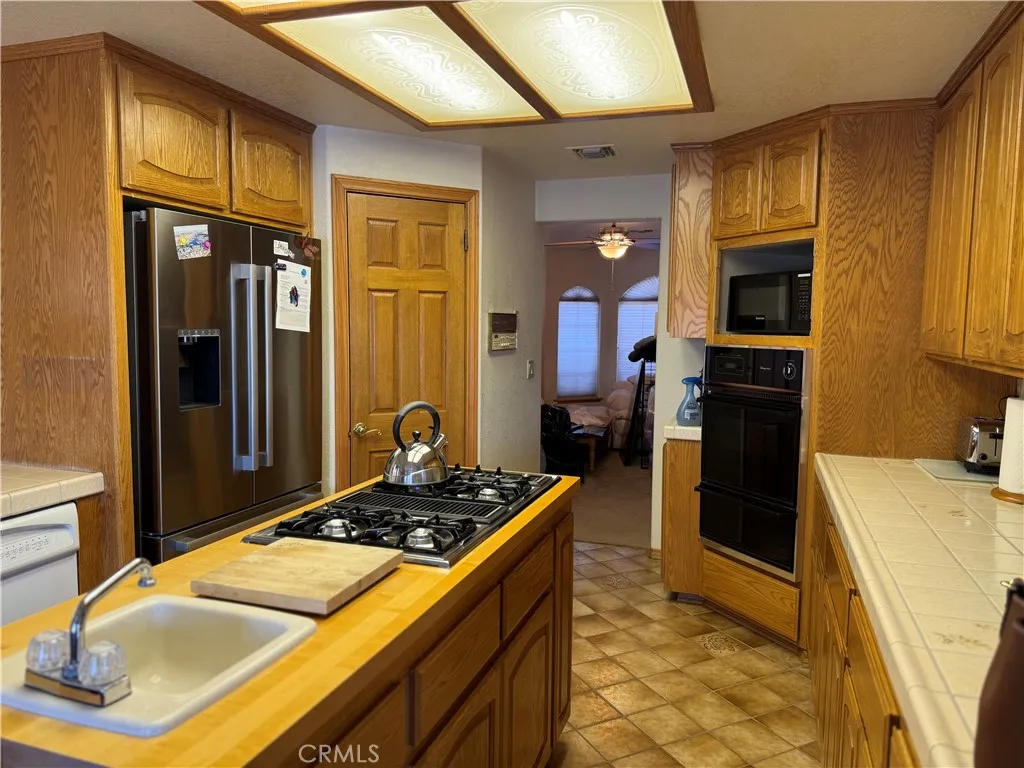 Additional image 9 of 13636 Sea Gull Dr, Victorville, CA 92395