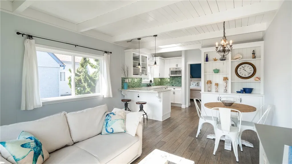 Additional image 2 of 5510 Driftwood Street Unit 4, Oxnard, CA 93035