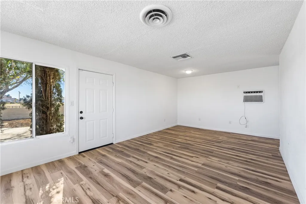 Additional image 54 of 8443 Dogbane Ave, California City, CA 93505