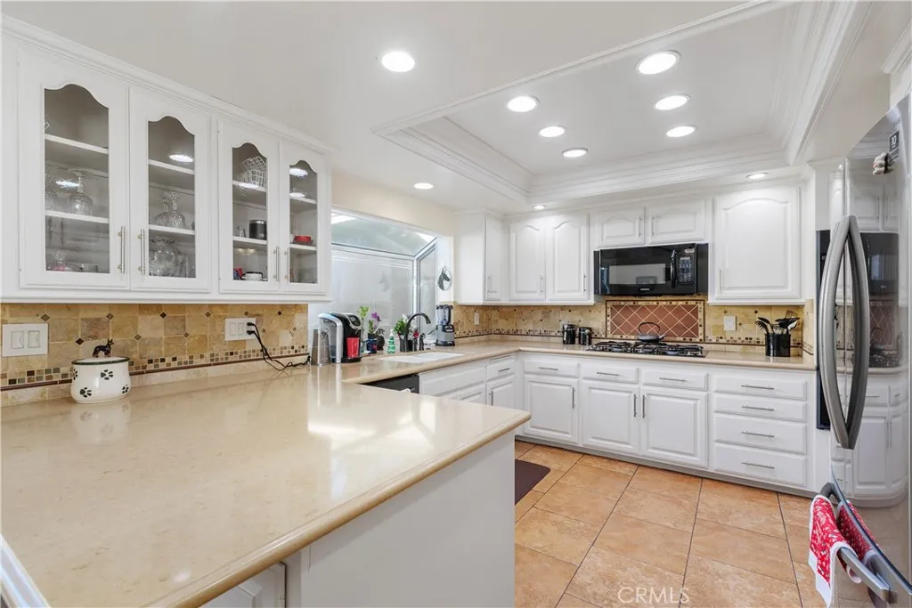 Additional image 16 of 547 Via Zapata, Riverside, CA 92507