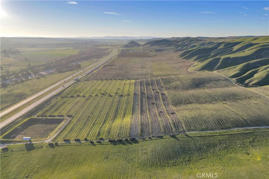 Additional image 70 of 1990 E 46, Shandon, CA 93461