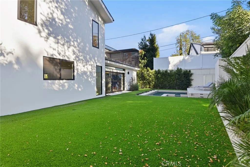 Additional image 80 of 16226 Dickens, Encino, CA 91436