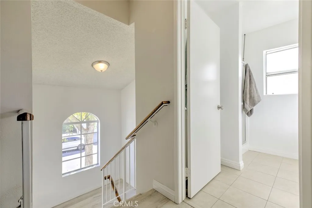 Additional image 75 of 12325 Sweetbriar, Pacoima, CA 91331