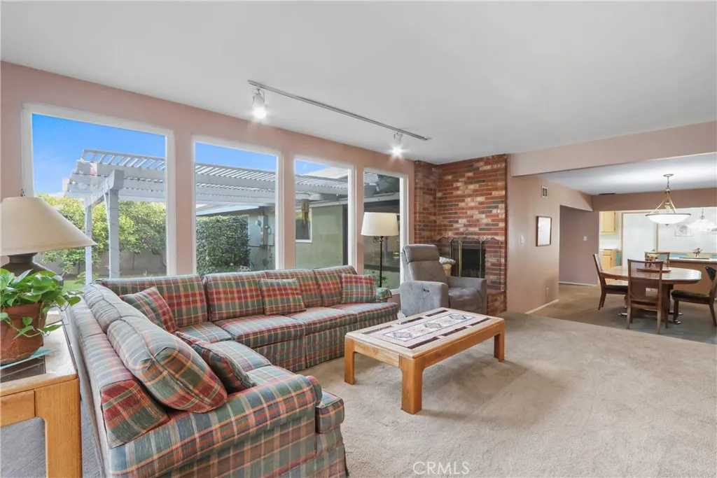 Additional image 35 of 946 W La Deney Dr, Ontario, CA 91762