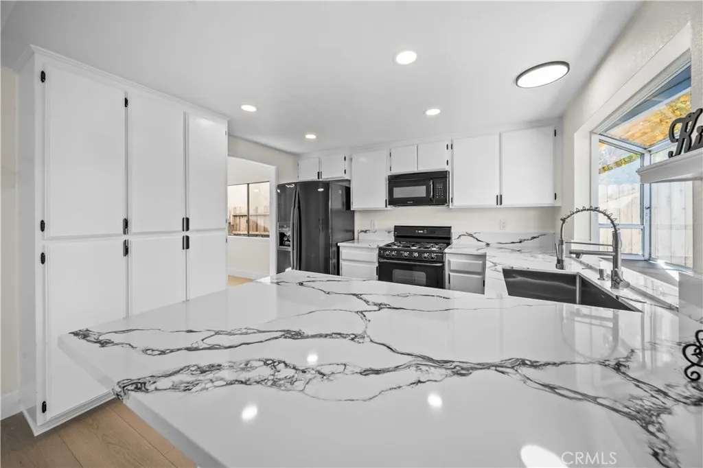 Additional image 38 of 43909 Estrella Ln, Lancaster, CA 93535