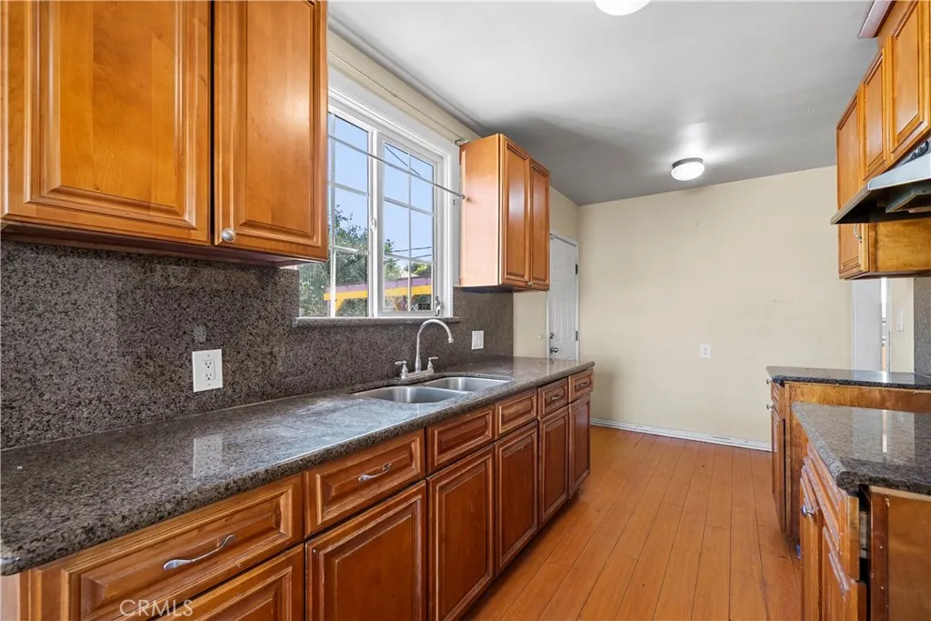 Additional image 57 of 6556 Satsuma, North Hollywood, CA 91606