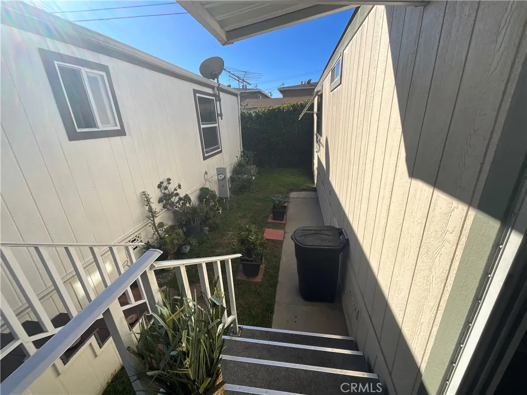 Additional image 6 of 2060 Newport Blvd, Costa Mesa, CA 92627