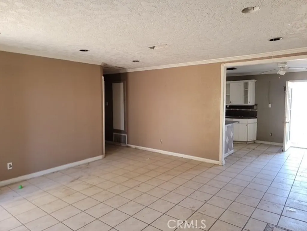 Additional image 6 of 41052 177th St E, Lancaster, CA 93535