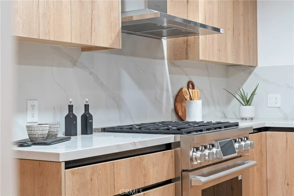 Additional image 112 of 5166 Marmol Drive, Woodland Hills, CA 91364