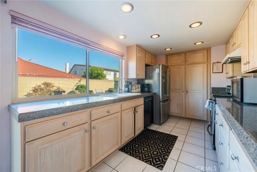 Additional image 54 of 949 Fernrest Drive, Harbor City, CA 90710