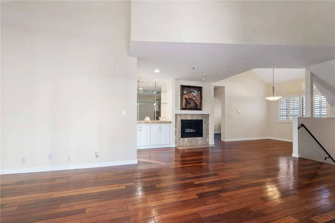 Additional image 62 of 221 Violet Ave, Monrovia, CA 91016