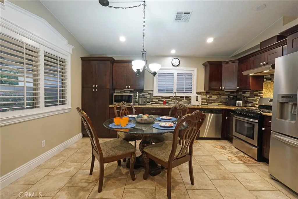 Additional image 13 of 328 Manzanita Court, Ontario, CA 91762