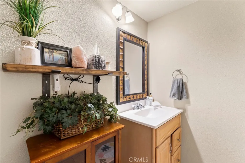 Additional image 25 of 664 Circle Dr, Lake Arrowhead, CA 92352