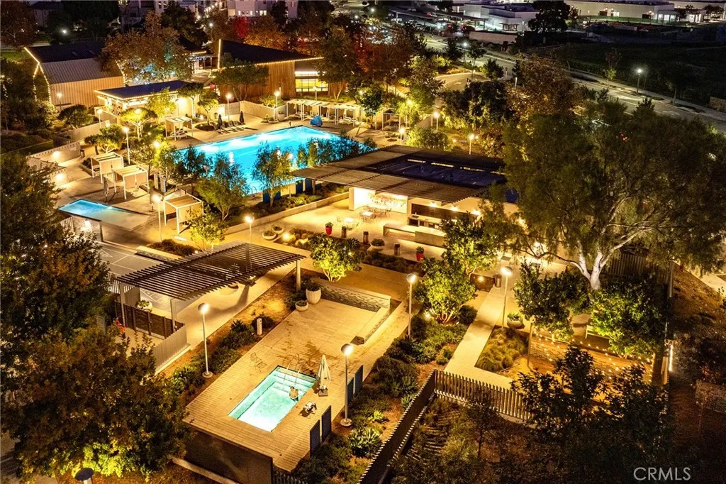 Additional image 63 of 115 Frame, Irvine, CA 92618