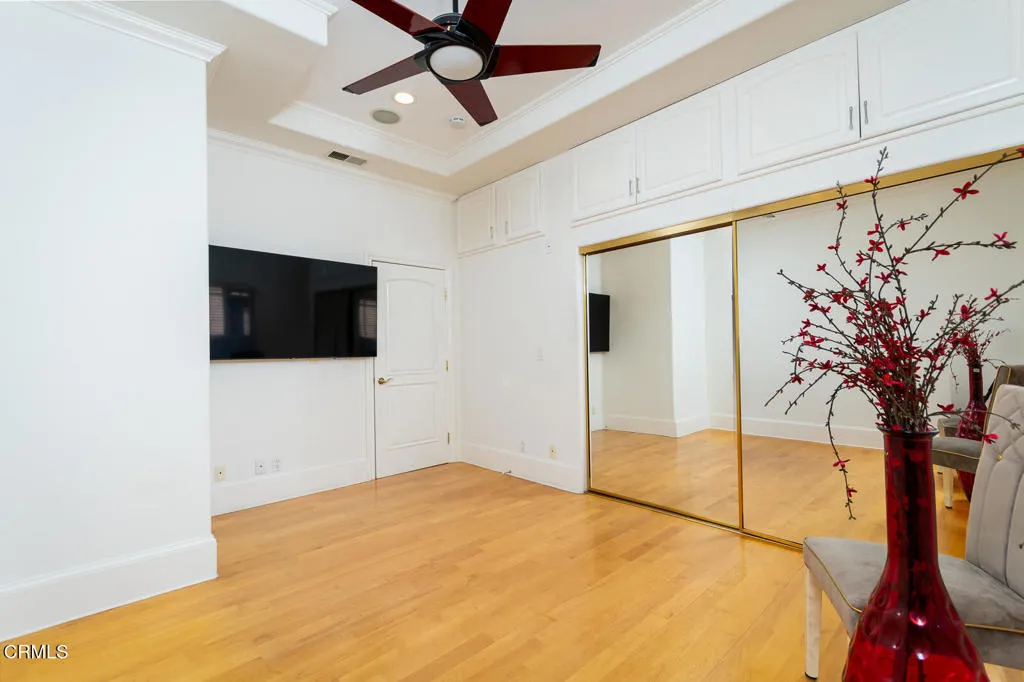 Additional image 84 of 1075 E Tujunga Avenue, Burbank, CA 91501