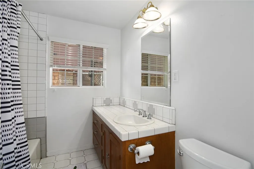 Additional image 13 of 22736 Runnymede, West Hills, CA 91307