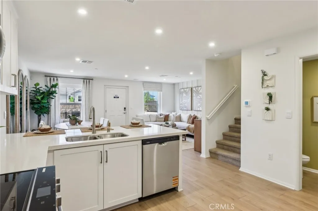 Additional image 12 of 15513 April Dawn Way Unit 3, Fontana, CA 92336