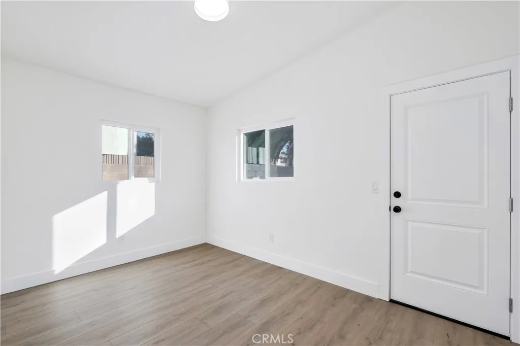 Additional image 18 of 834 W 95th St, Los Angeles, CA 90044