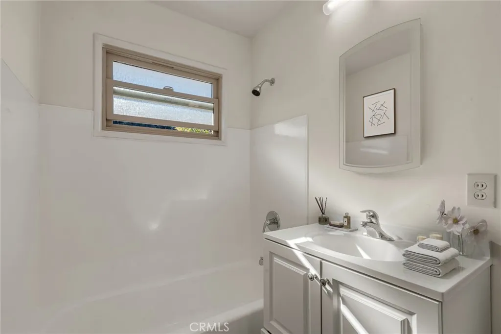 Additional image 9 of 716 E Hanks St, Azusa, CA 91702