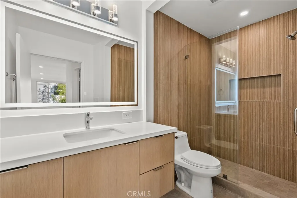 Additional image 11 of 2385 Roscomare Rd Unit F16, Bel Air, CA 90077