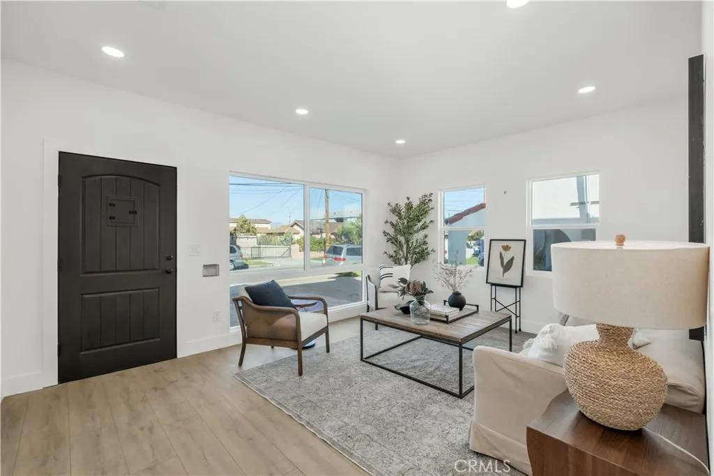 Additional image 27 of 834 W 95th St, Los Angeles, CA 90044