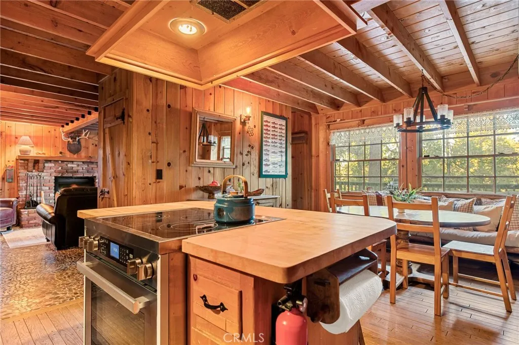 Additional image 41 of 24085 Alpine Dr, Crestline, CA 92325