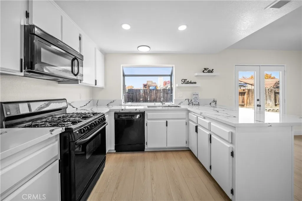 Additional image 8 of 43909 Estrella Ln, Lancaster, CA 93535