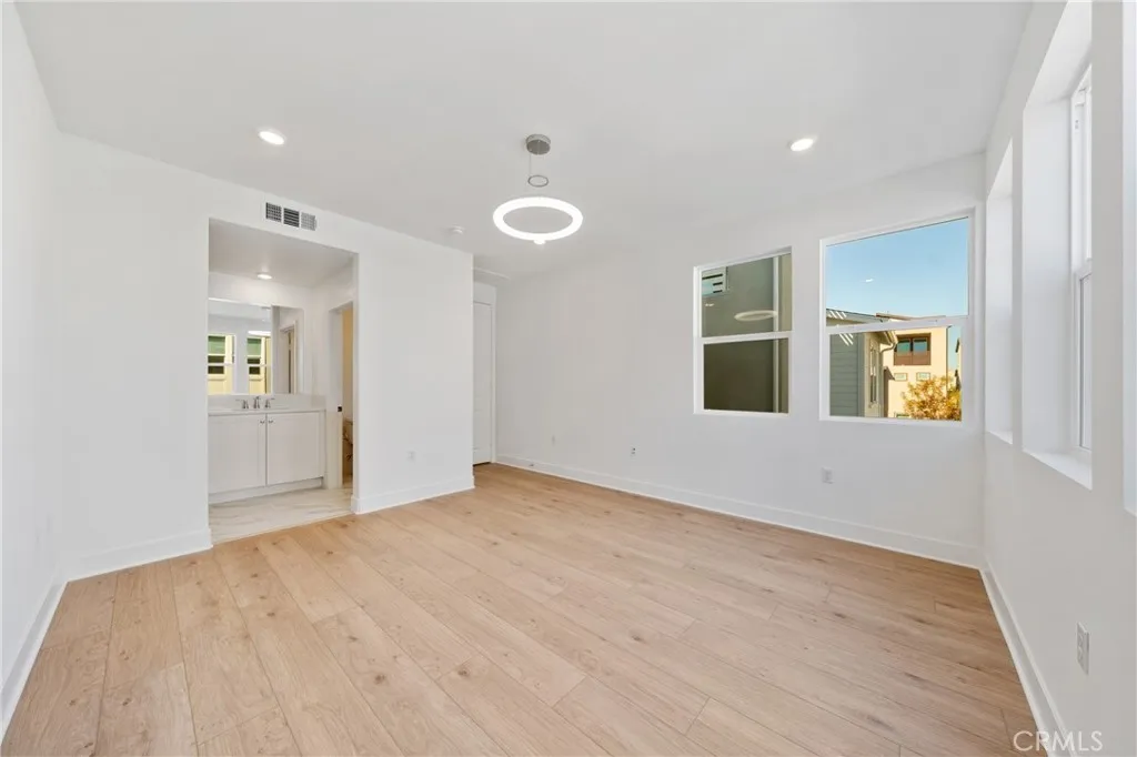 Additional image 21 of 322 Proctor, Irvine, CA 92618