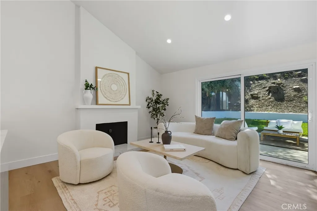 Additional image 8 of 226 Tennyson St, Thousand Oaks, CA 91360