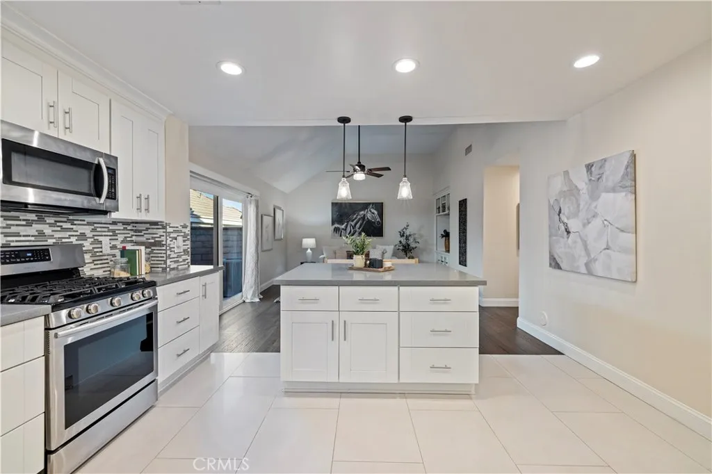 Additional image 83 of 26029 Tourelle Place, Valencia, CA 91355