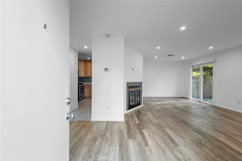 Additional image 38 of 31315 The Old Road Unit D, Castaic, CA 91384