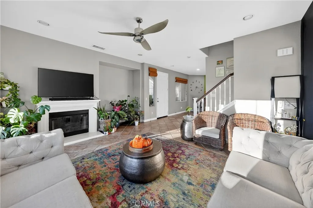 Additional image 43 of 24332 Lorenzo Ln, Valencia, CA 91355