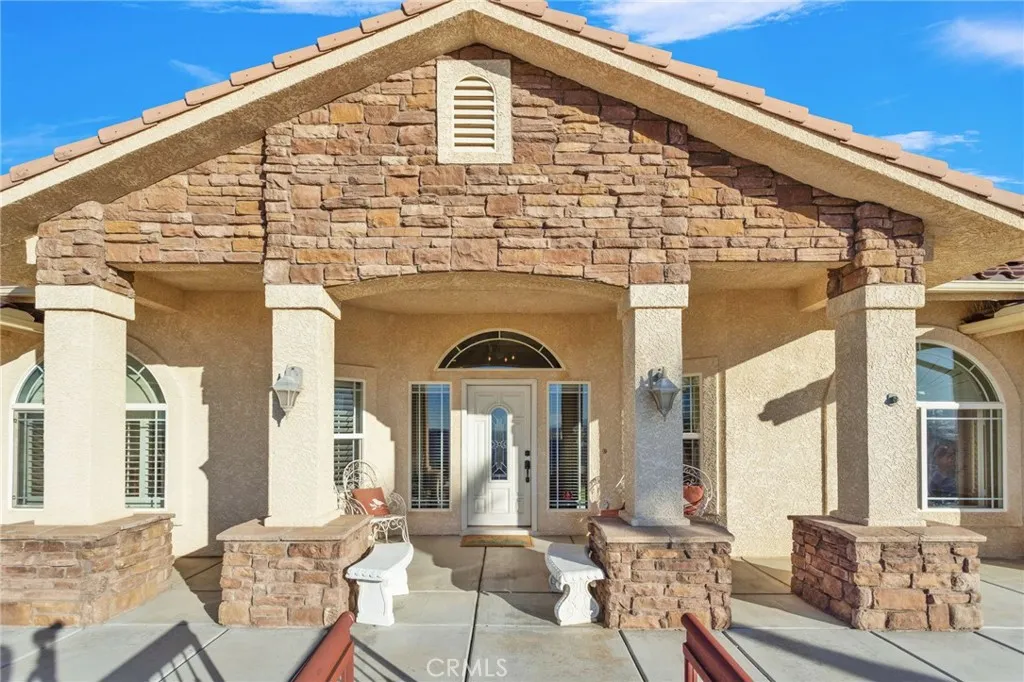 Additional image 4 of 13519 Sunset Dr, Apple Valley, CA 92308