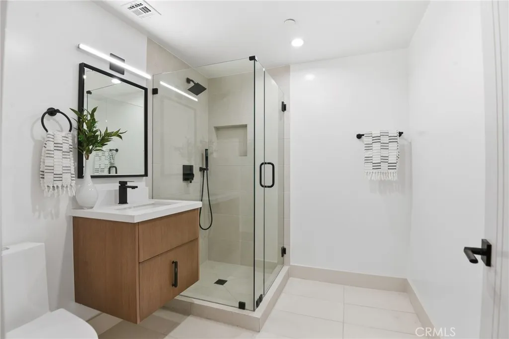 Additional image 25 of 16226 Dickens, Encino, CA 91436