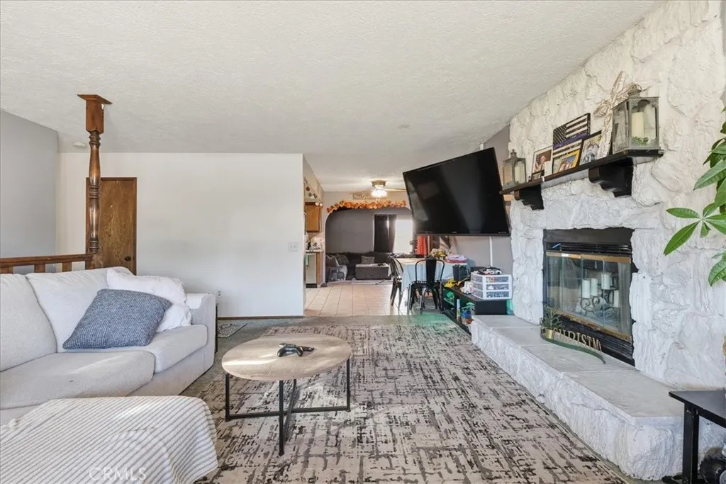 Additional image 45 of 18126 Fairburn St, Hesperia, CA 92345