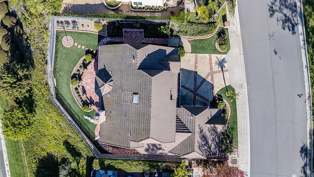 Additional image 8 of 5039 E Fairfield St, Anaheim Hills, CA 92807