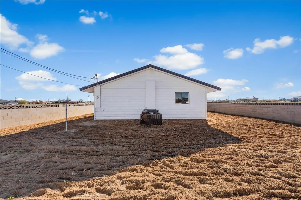 Additional image 36 of 8443 Dogbane Ave, California City, CA 93505