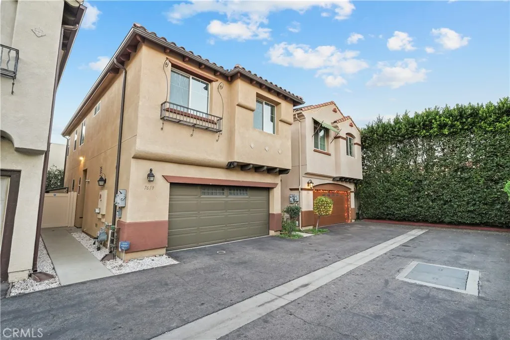 Additional image 4 of 7619 N Patriot Way, Van Nuys, CA 91405