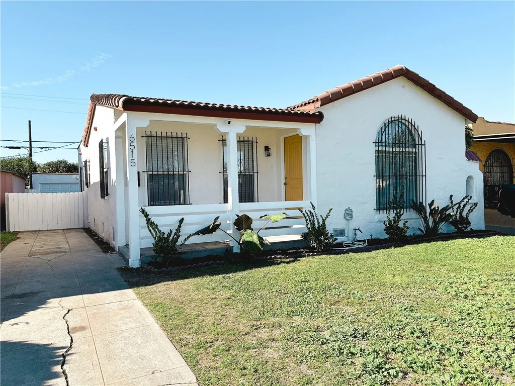 Additional image 31 of 6515 Cimarron, Los Angeles, CA 90047