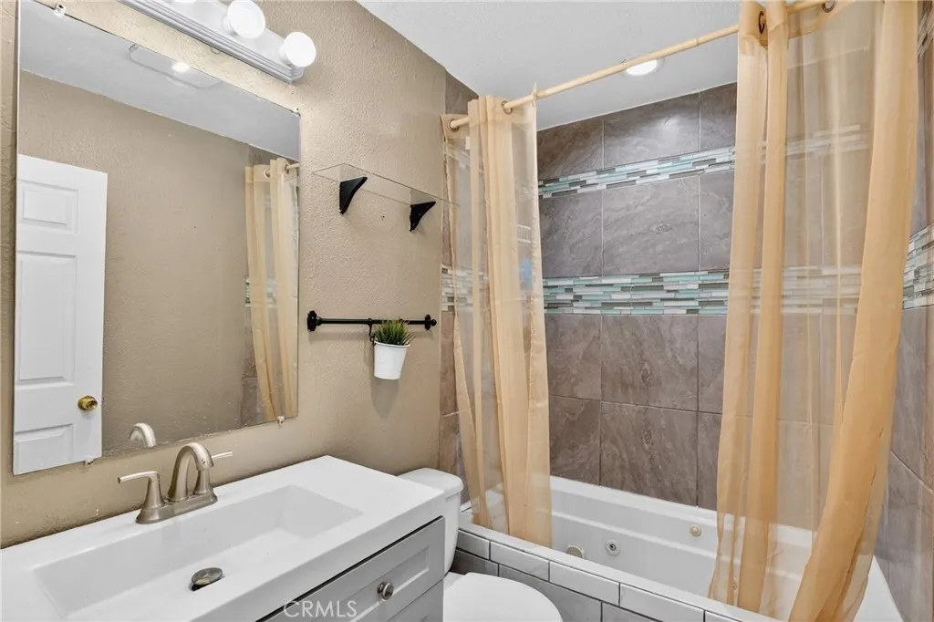 Additional image 71 of 806 W Spruce Street, Compton, CA 90220