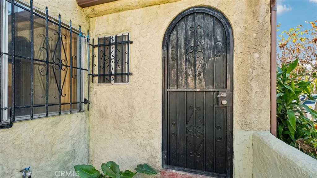 Additional image 5 of 2958 Partridge, Los Angeles, CA 90039