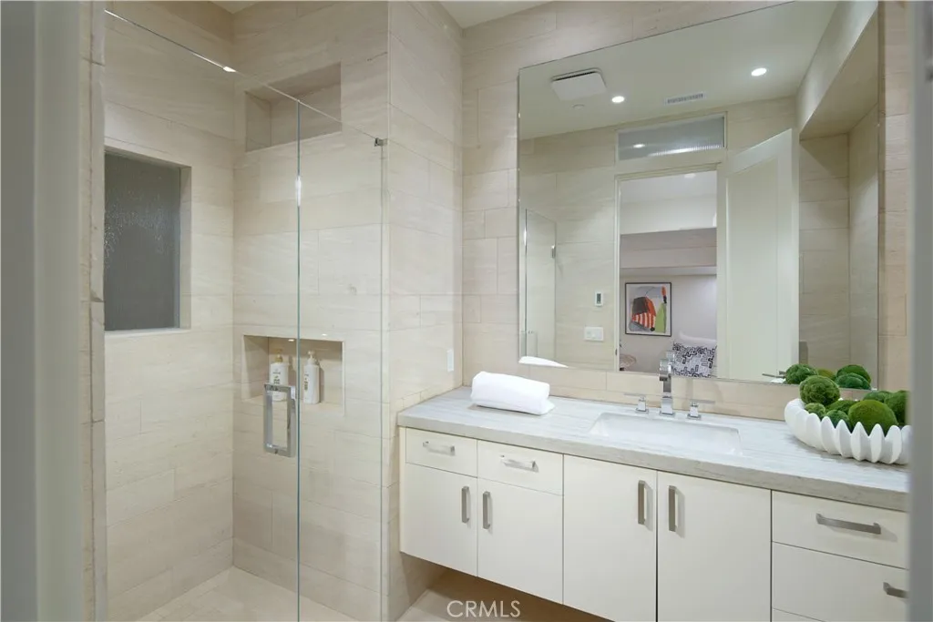 Additional image 33 of 33 Bay Drive, Laguna Beach, CA 92651