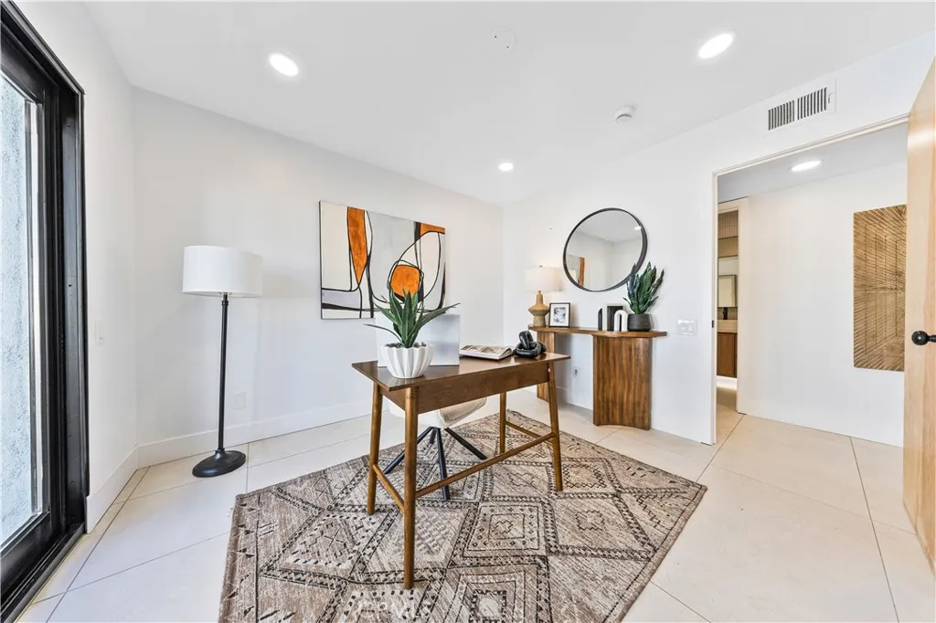 Additional image 12 of 1033 E Via Escuela, Palm Springs, CA 92262