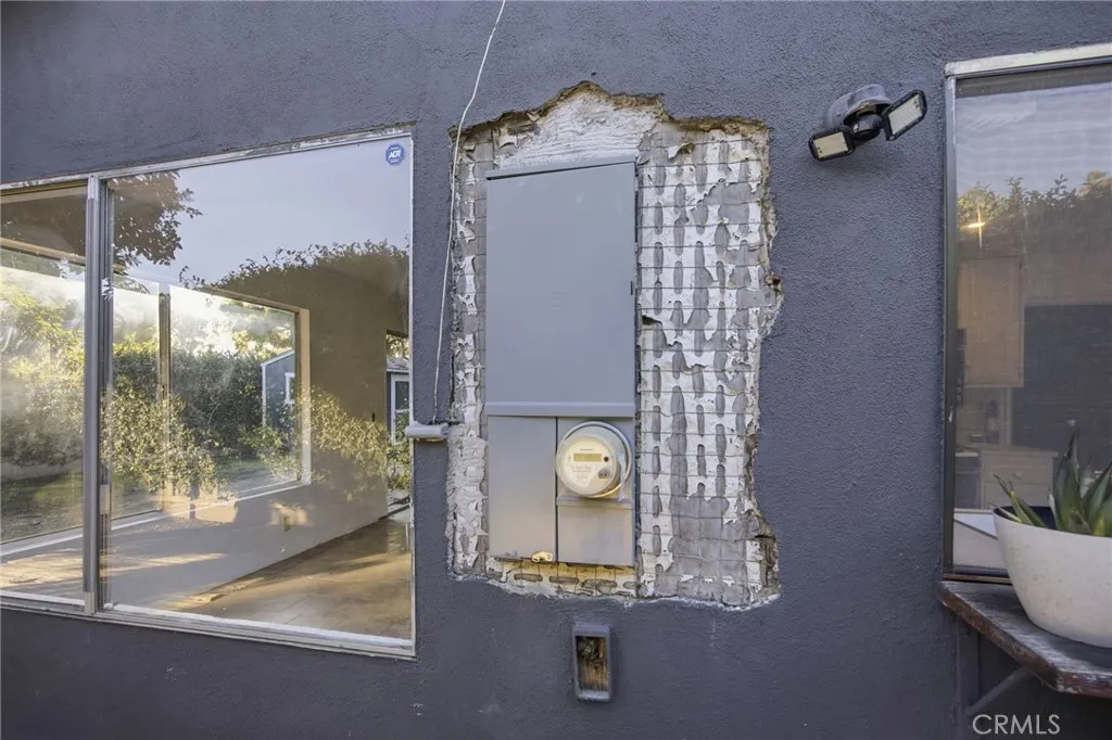 Additional image 87 of 418 W Carol Avenue, Santa Ana, CA 92707