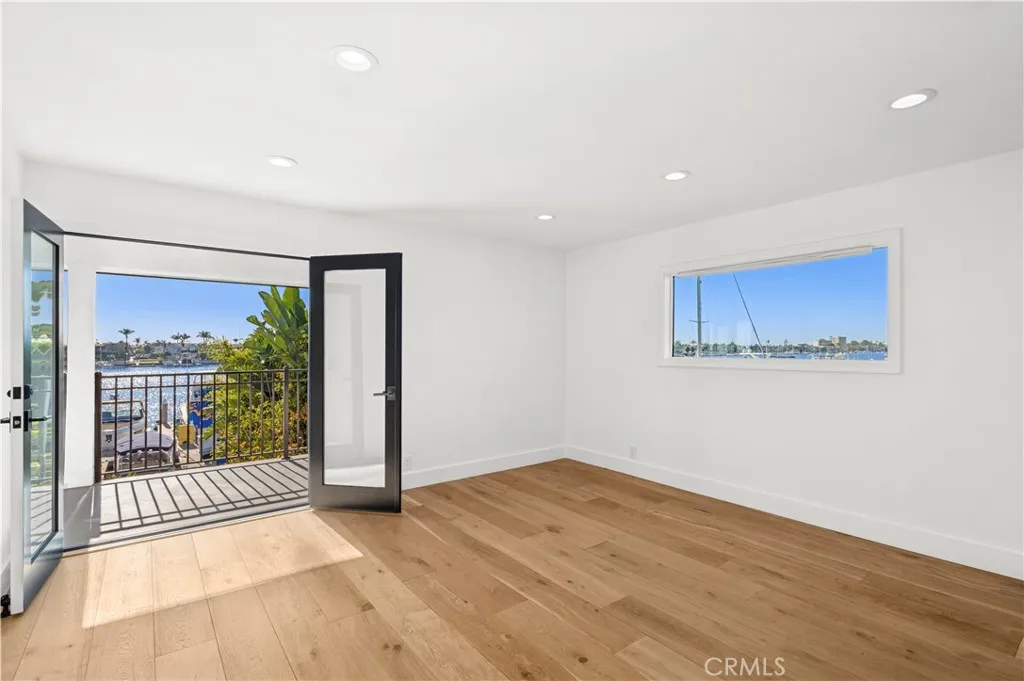 Additional image 46 of 2572 Bayshore Dr, Newport Beach, CA 92663